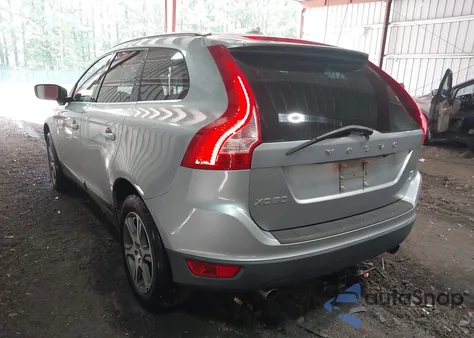 2011 Volvo Xc60 T6/T6 R-Design from USA, damaged, VIN YV4902DZ9B2208216